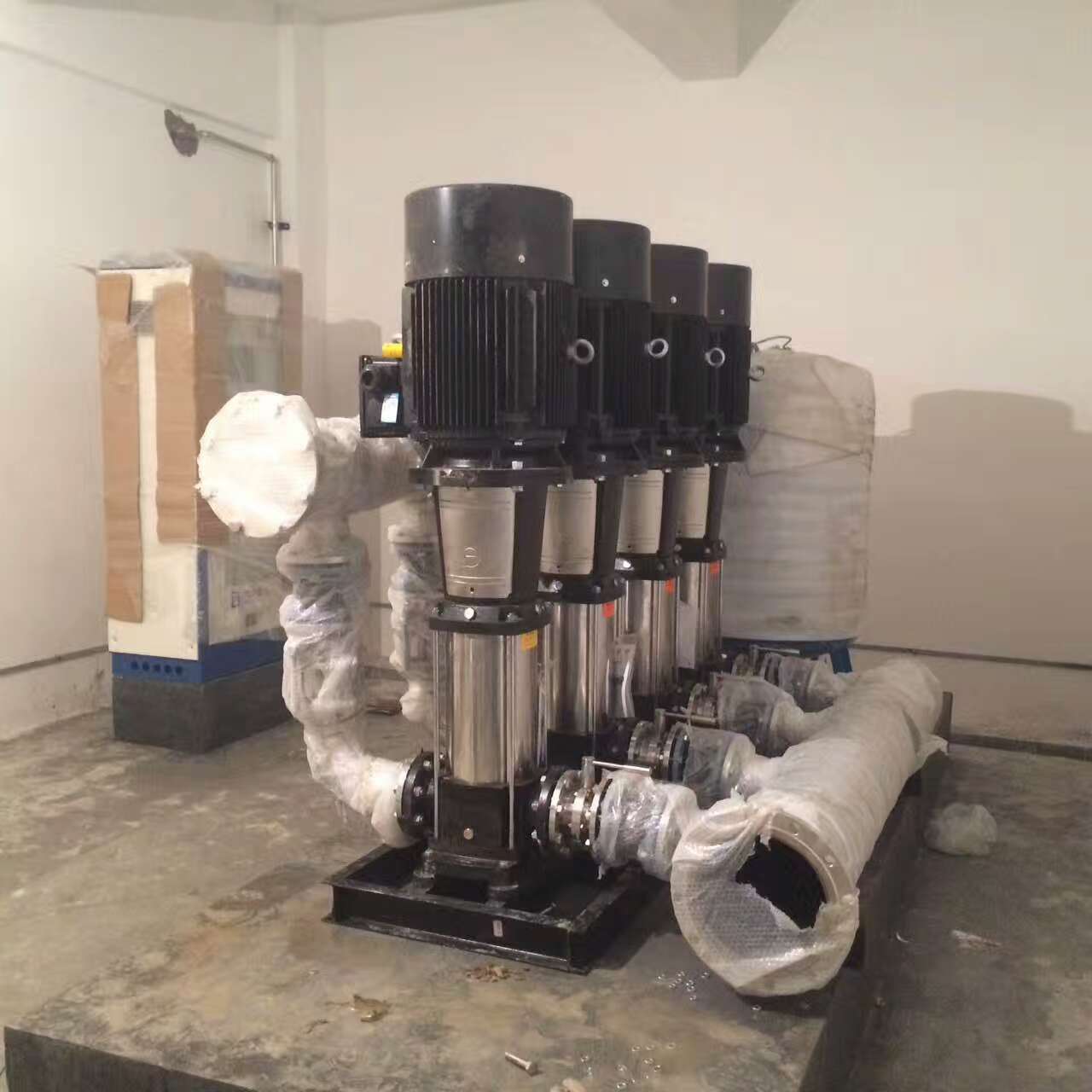 ׃�l�㉺��ˮ�O�䰲�b�D